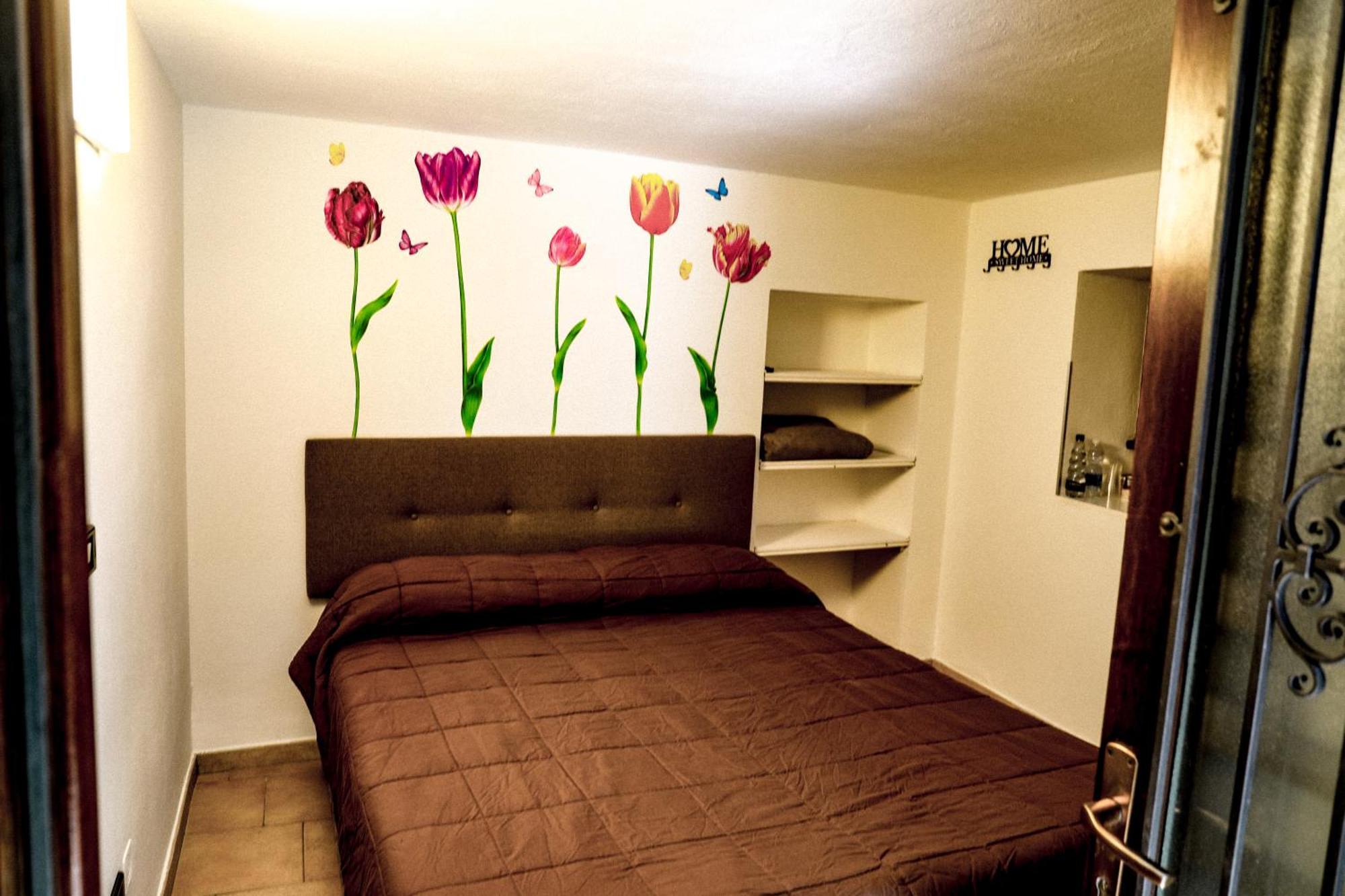 Vittoria Holiday House - Tulip Apartment And Tulip Room Стреза Екстер'єр фото